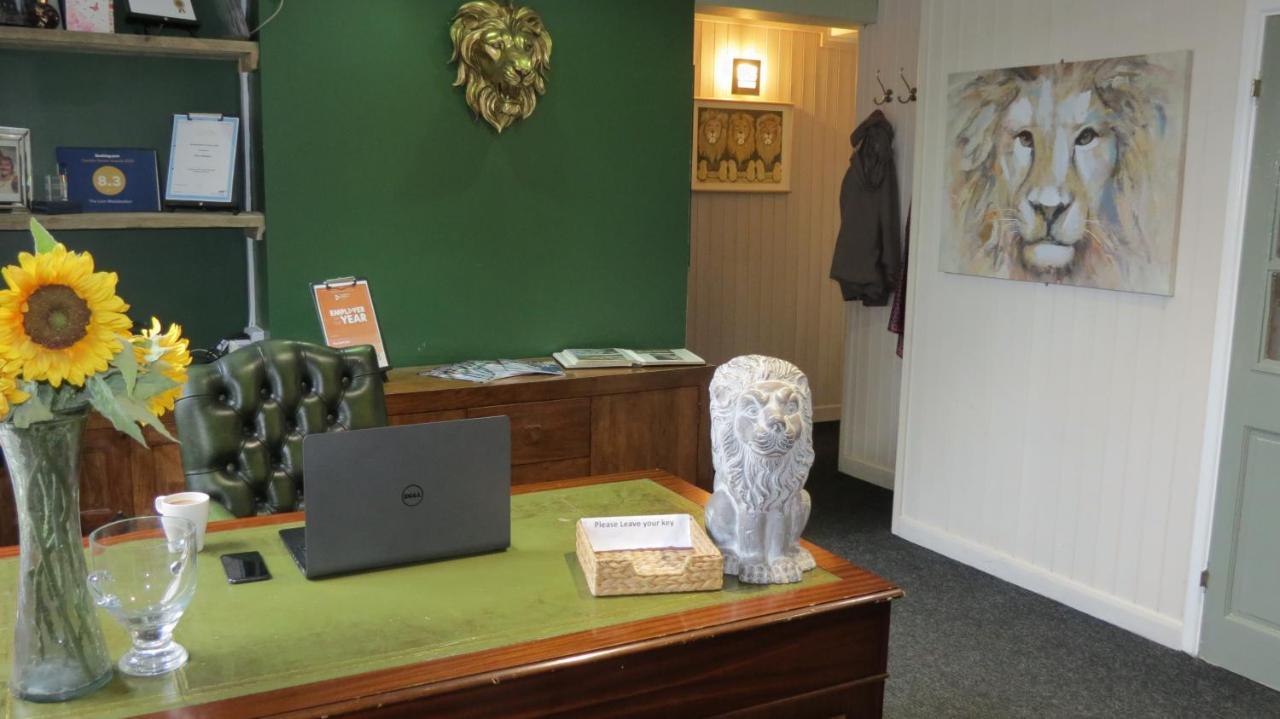 The Lion Waddesdon Hotel Bagian luar foto